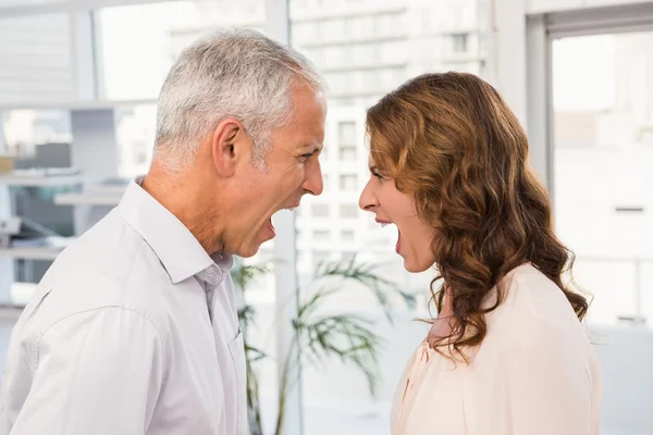 Colleghi che discutono — Foto Stock