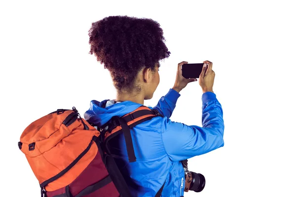 拍照片，背包里的女人 — 图库照片