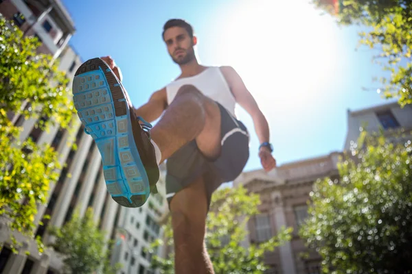 Guapo atleta corriendo —  Fotos de Stock