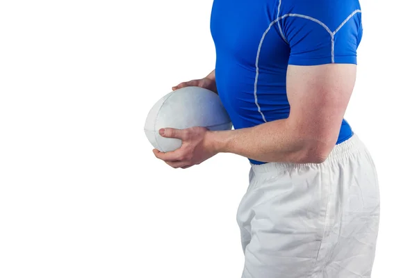 Jogador correndo com a bola de rugby — Fotografia de Stock