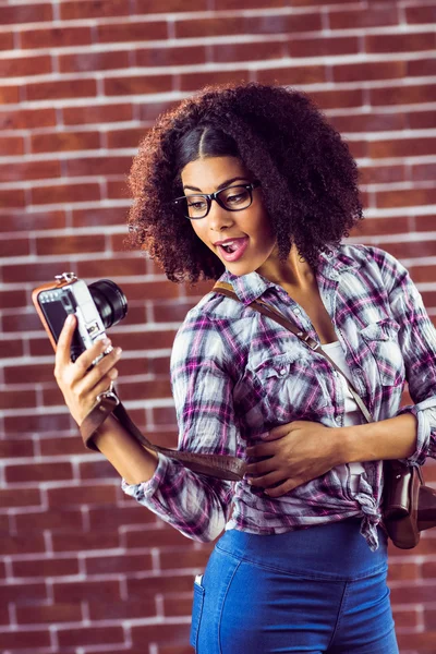 Attractive hipster taking selfie — Stock Photo, Image