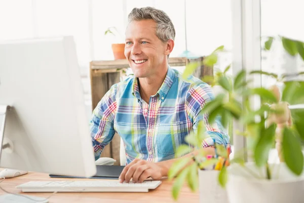 Designer working with computer — Stock Photo, Image