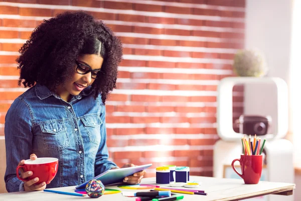 Geschäftsfrau auf Kaffeepause — Stockfoto