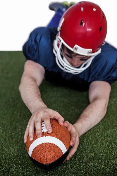 Jogador marcando um touchdown — Fotografia de Stock