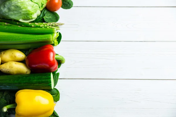 Line of vegetables on table — Stock Photo, Image