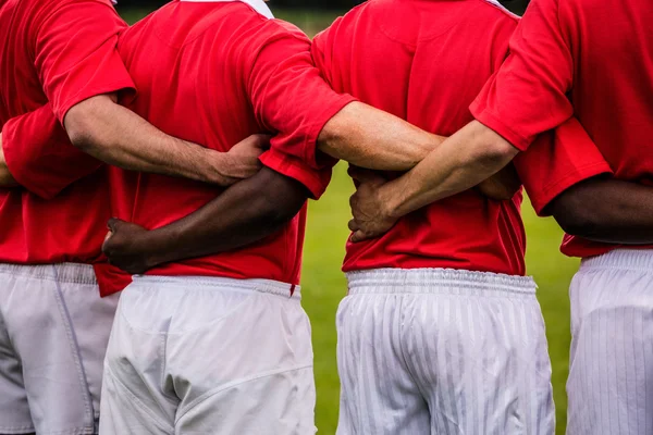 Gracze rugby stojący razem — Zdjęcie stockowe