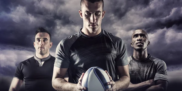 Jogadores de rugby pensativos — Fotografia de Stock