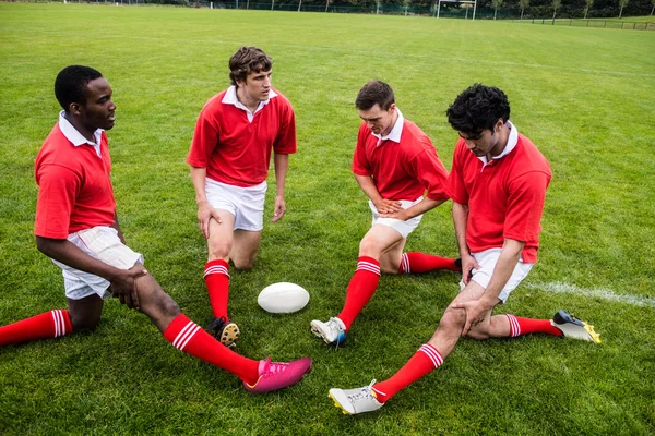 Rugbyspelare värmer upp — Stockfoto