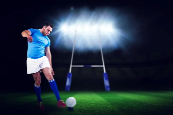 Rugbyspelare redo att sparka — Stockfoto