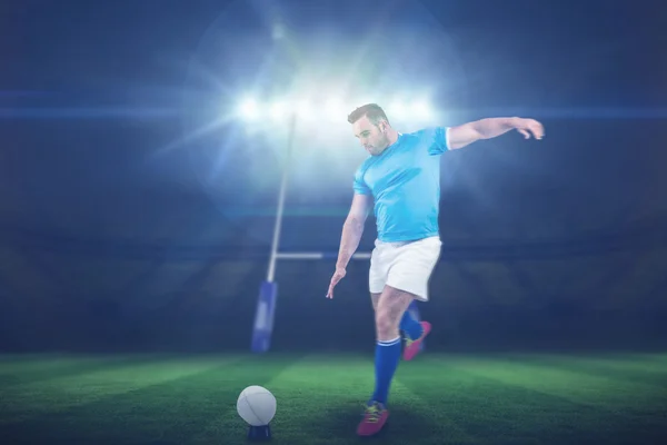 Rugbyspelare redo att sparka — Stockfoto