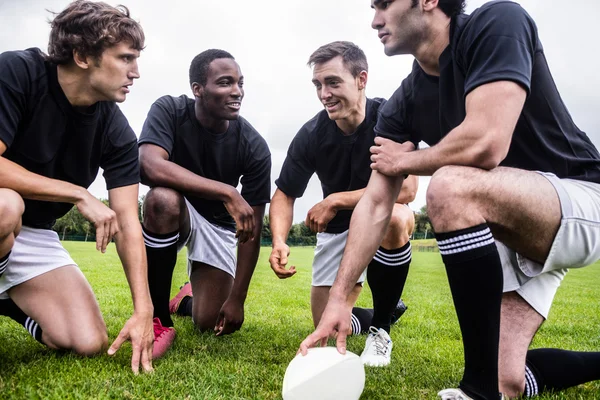 Jogadores de rugby discutindo — Fotografia de Stock