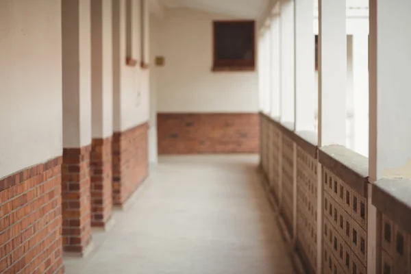 Passaggio in una scuola elementare — Foto Stock