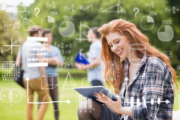 Student studying outside on campus — Stock Photo, Image