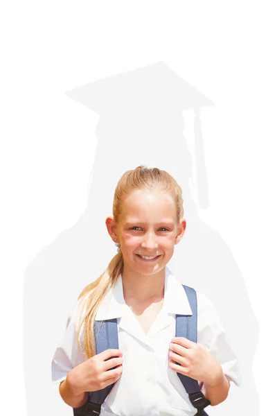 Lindo alumno sonriendo a la cámara — Foto de Stock