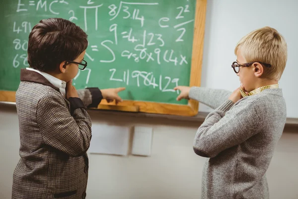 Alumnos disfrazados de profesores — Foto de Stock