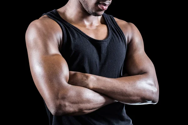 Homem muscular com braços cruzados — Fotografia de Stock