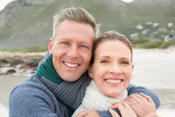 Cute couple holding each other — Stock Photo, Image