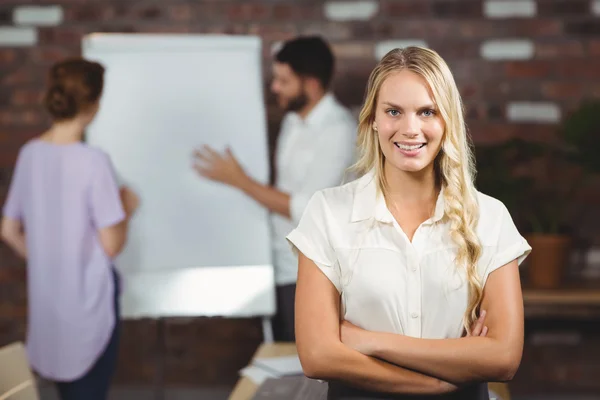 Smiling businesswoman standing — Stock Photo, Image