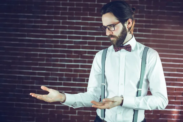 Homem pensativo gesticulando — Fotografia de Stock