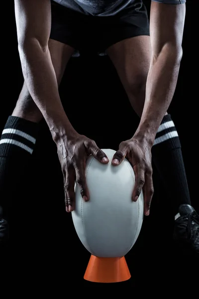 Rugby spelare att hålla bollen — Stockfoto