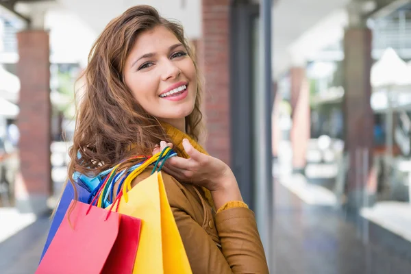 Mujer con bolsas de compras —  Fotos de Stock