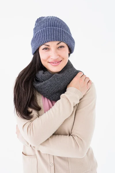 Aantrekkelijke brunette dragen warme kleren — Stockfoto