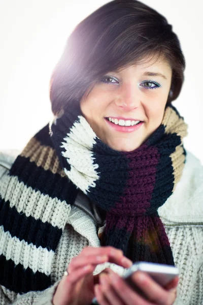 Cute woman using her smartphone — Stock Photo, Image