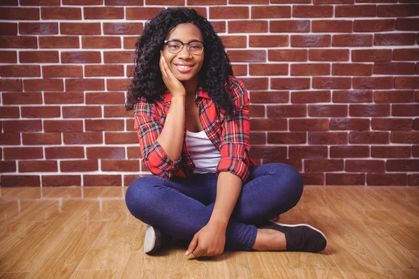 Hipster sonriendo a la cámara —  Fotos de Stock