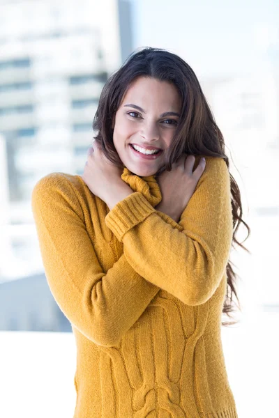 Happy woman feeling cold — Stock Photo, Image