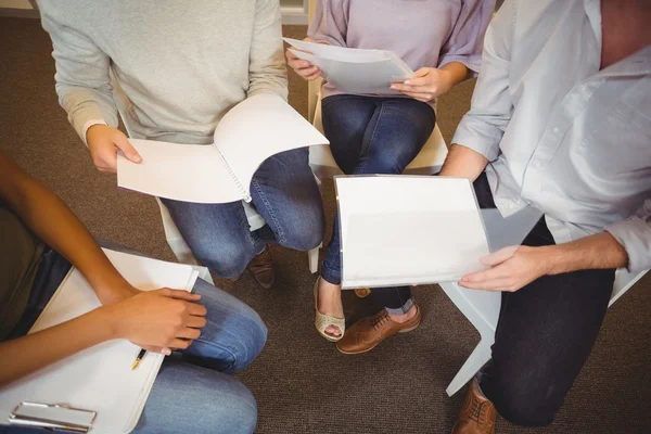 Niedriger Anteil der Geschäftsleute bei Treffen — Stockfoto