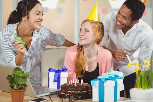 Colleagues celebrating birthday — Stock Photo, Image