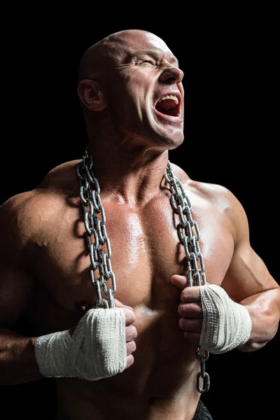 적극적인 근육 남자 지주 체인 — 스톡 사진