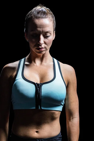 Mujer atleta triste en ropa deportiva — Foto de Stock