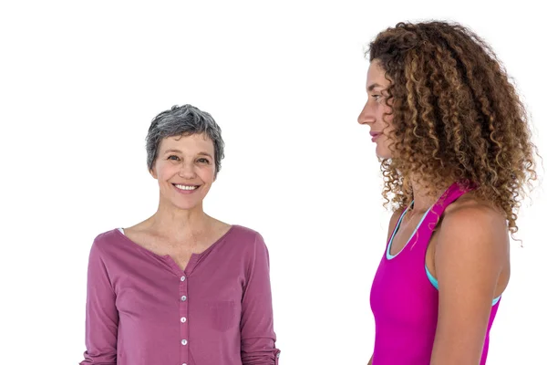 Portret van volwassen vrouw met dochter — Stockfoto