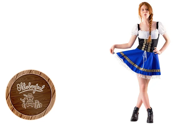 Oktoberfest chica extendiendo su falda —  Fotos de Stock