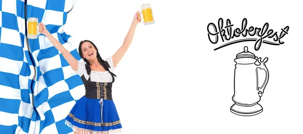 Oktoberfest dívka drží pivní korbele — Stock fotografie