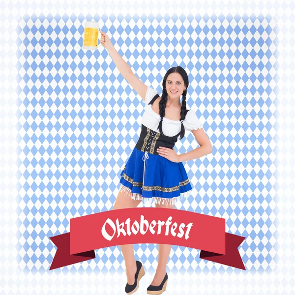 慕尼黑啤酒节女孩抱着啤酒啤酒杯 — 图库照片