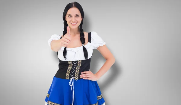 Oktoberfest dziewczynka uśmiecha się do kamery — Zdjęcie stockowe