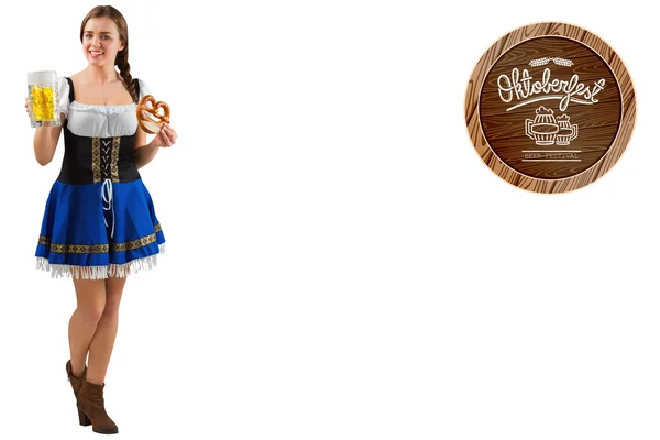 Oktoberfest menina segurando cerveja e pretzel — Fotografia de Stock