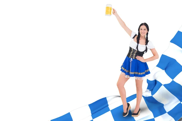 Oktoberfest ragazza in possesso di birra tankard — Foto Stock