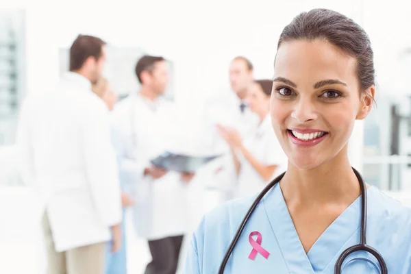 Ruban rose de sensibilisation au cancer du sein — Photo