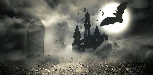 Morcegos voando para o castelo de draculas — Fotografia de Stock
