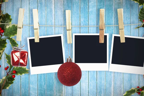 挂圣诞照片对木板 — 图库照片