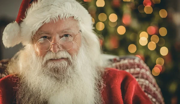 Portret van santa met zijn bril — Stockfoto