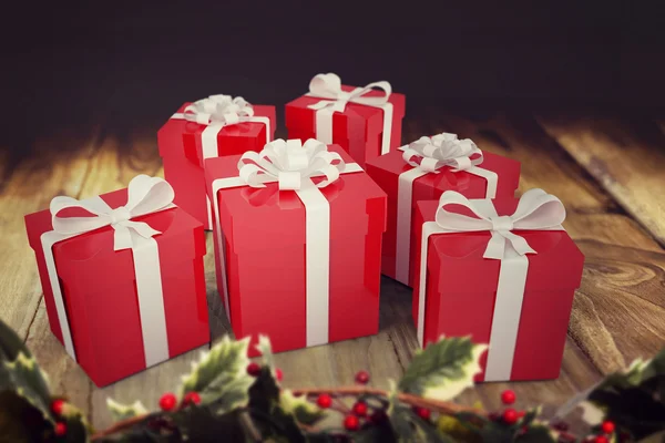 Eine Auswahl an Weihnachtsgeschenken mit Bändern — Stockfoto