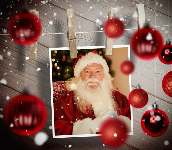 Immagine composita di palline di Natale — Foto Stock