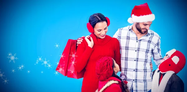 Familia feliz mirándose. — Foto de Stock