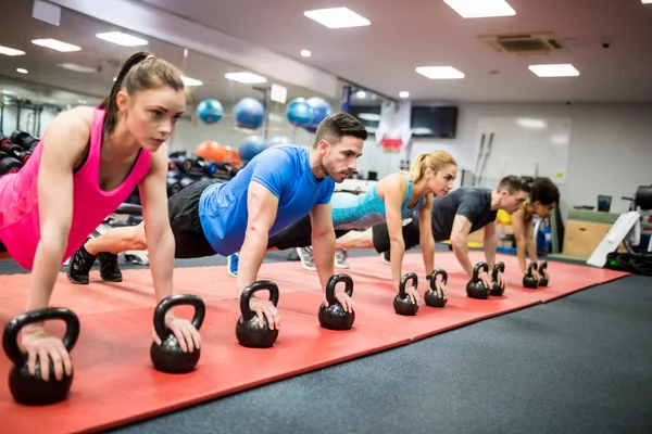 Fit pessoas trabalhando para fora — Fotografia de Stock