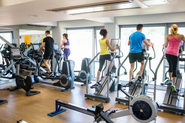 Adatto alle persone che lavorano con le macchine — Foto Stock