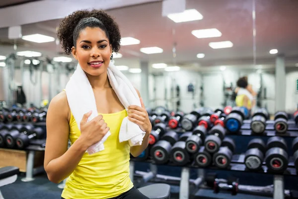 Donna in forma che lavora fuori — Foto Stock